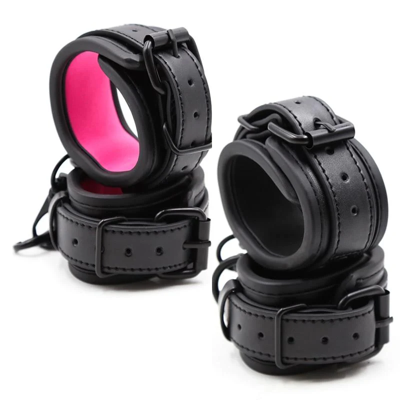 Leather handcuffs