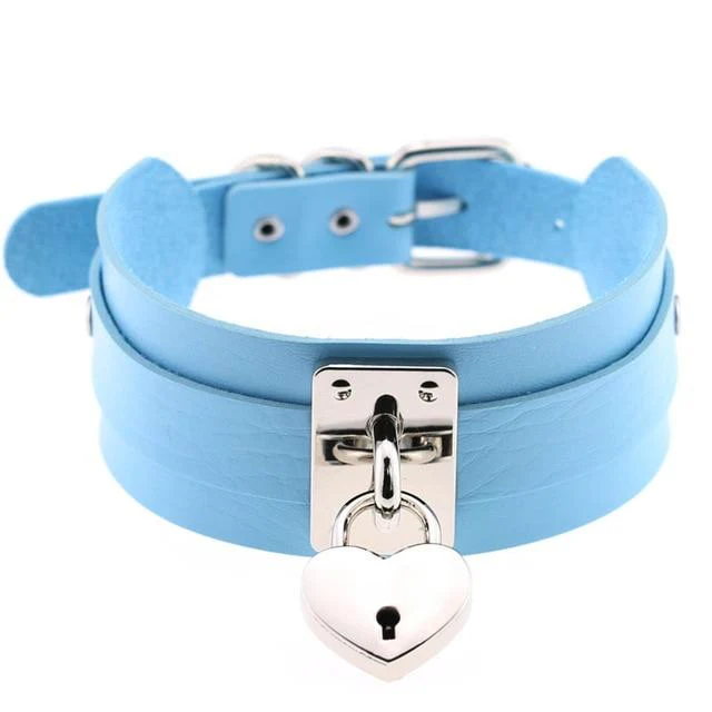 Sissy Heart Choker - Image 4