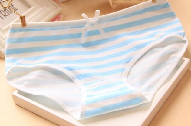 Sissy Striped Panties w/ Bow - Image 5